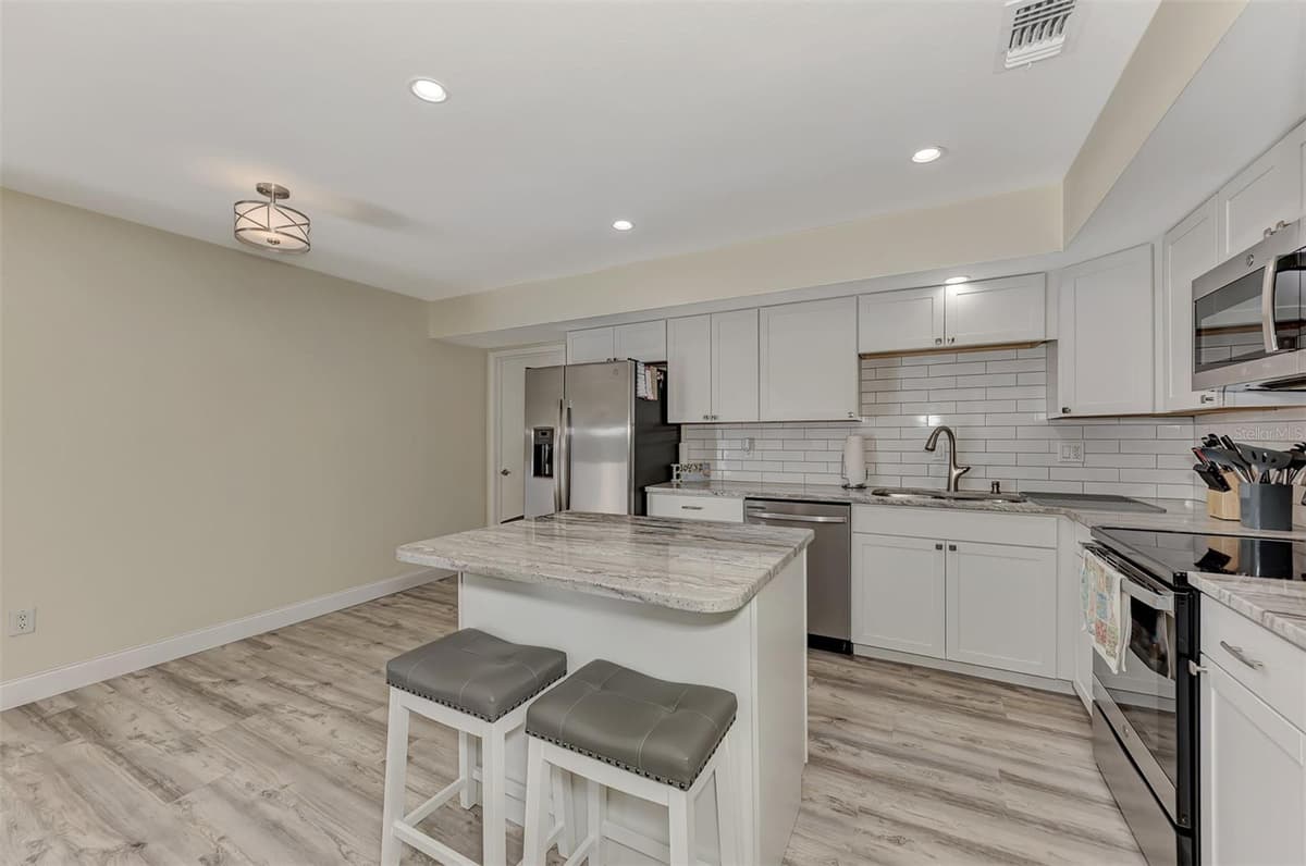 13479 NEWPORT AVENUE — photo 22 of 51