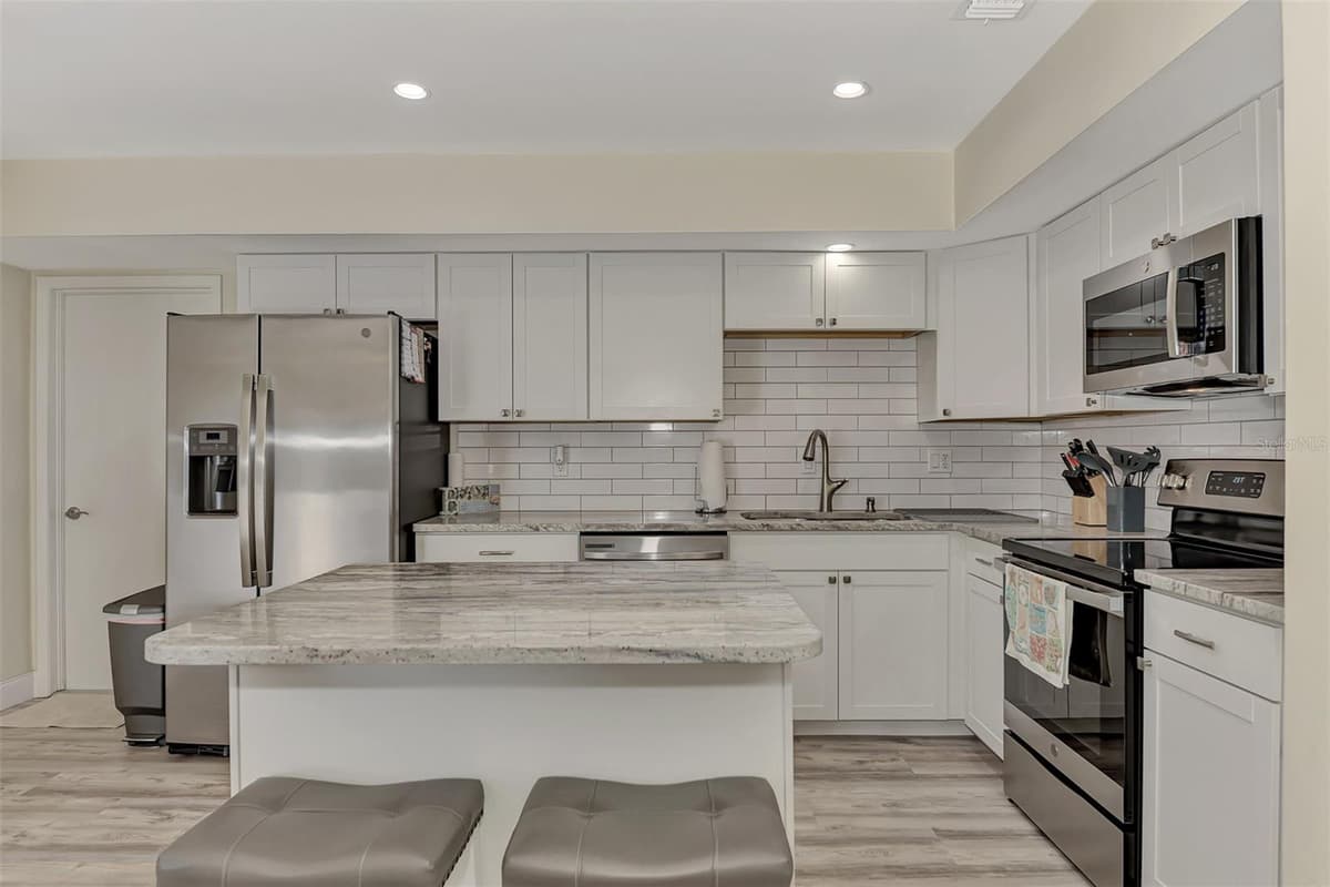 13479 NEWPORT AVENUE — photo 21 of 51