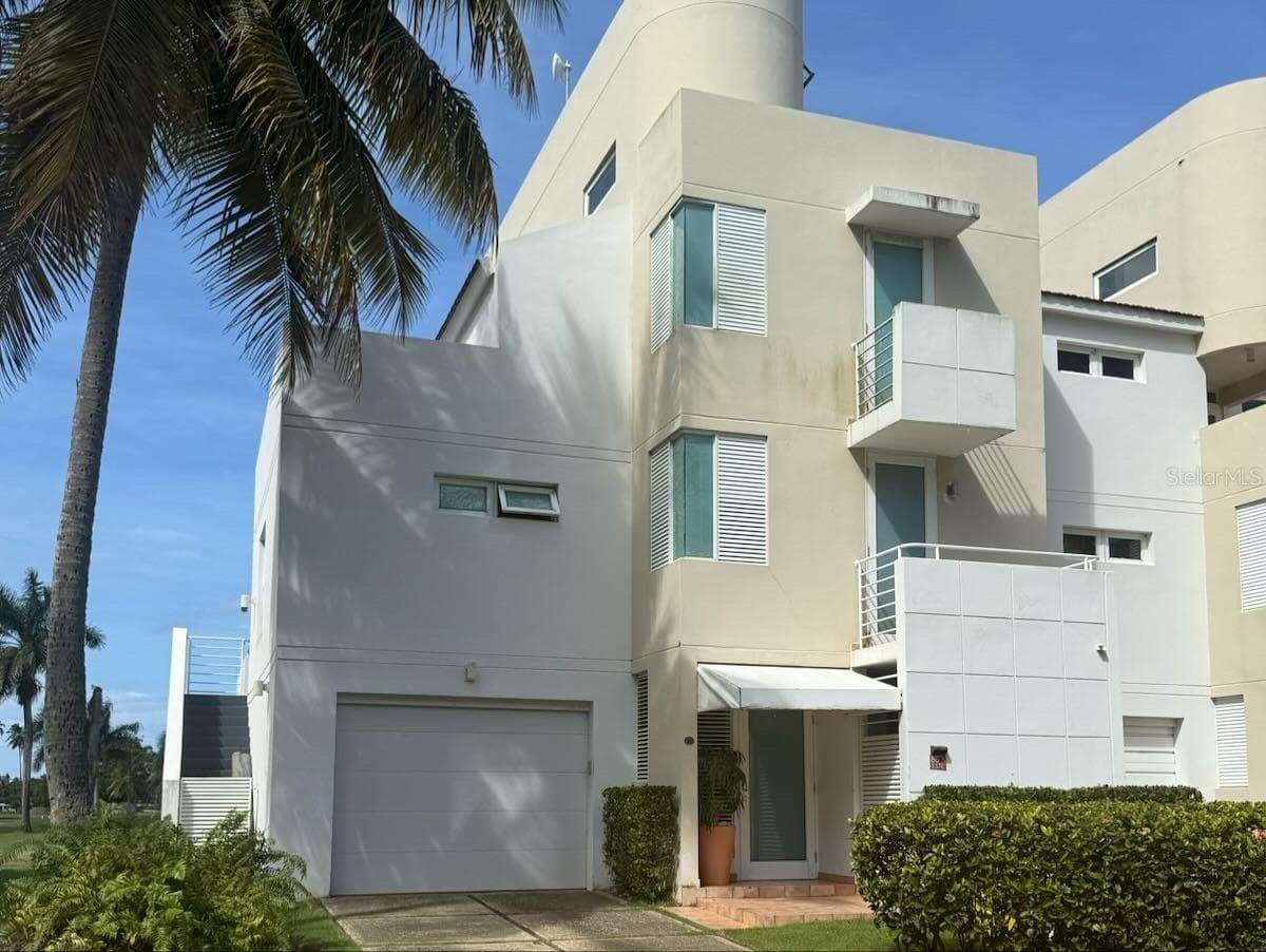 Calle Kennedy Villas Golf CALLE KENNEDY — photo 2 of 7