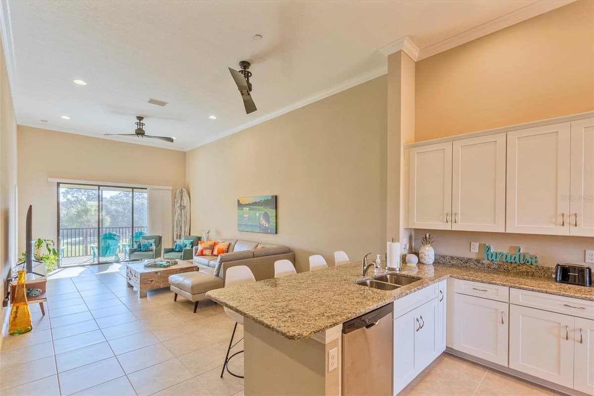 13816 MESSINA LOOP — photo 3 of 38