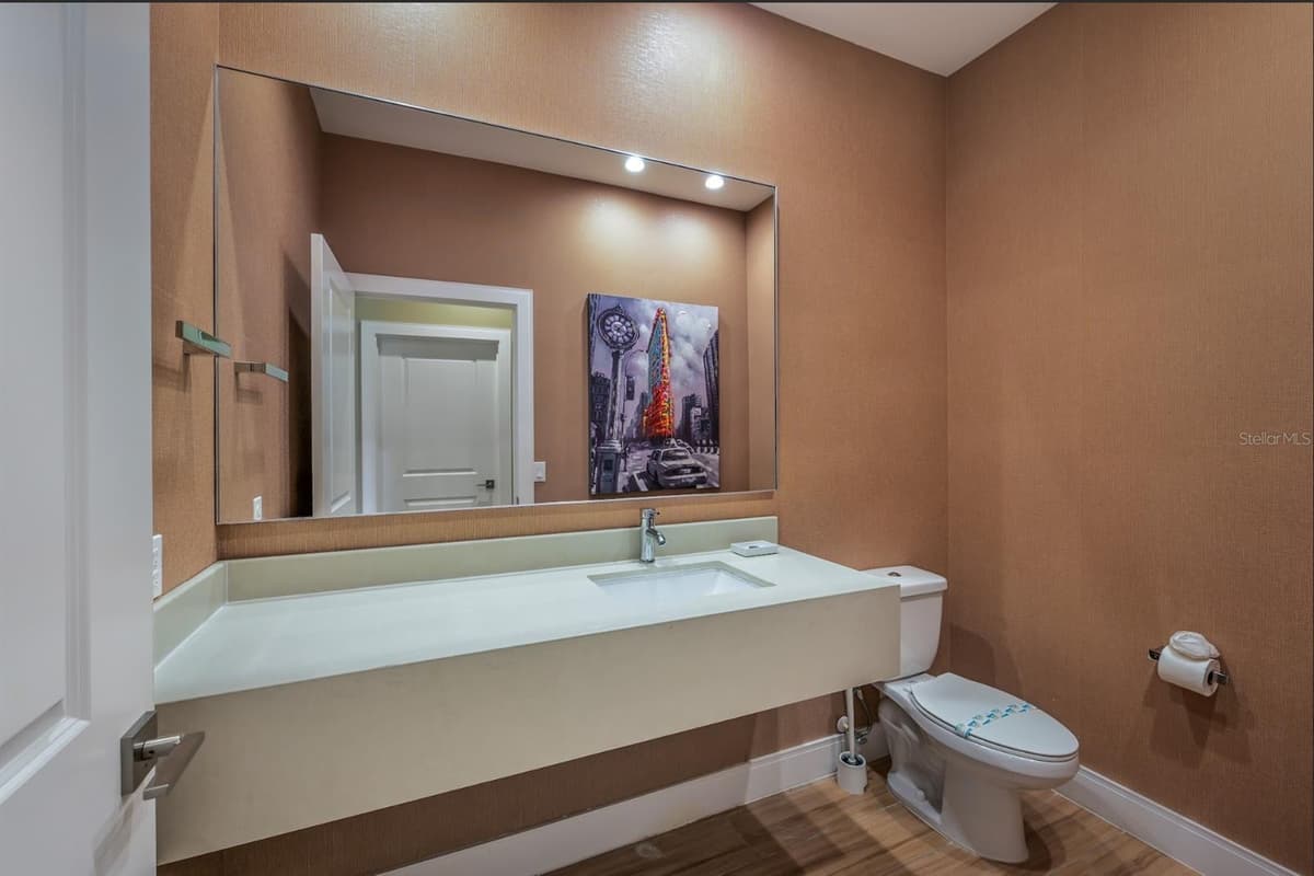 7482 BROOKLYN DRIVE — photo 10 of 28