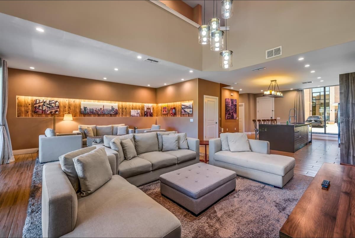 7482 BROOKLYN DRIVE — photo 5 of 28
