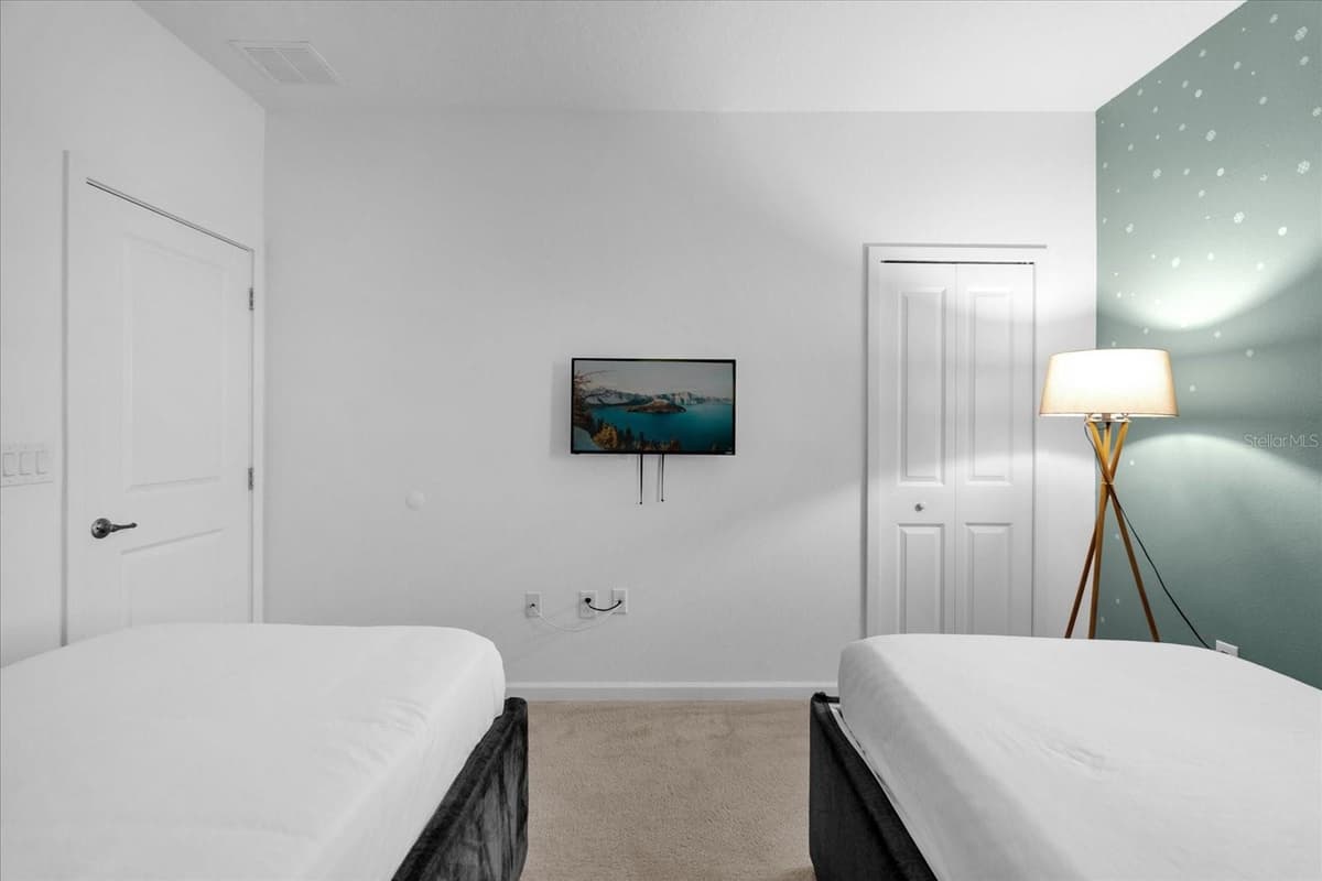4501 MONADO DRIVE — photo 38 of 52
