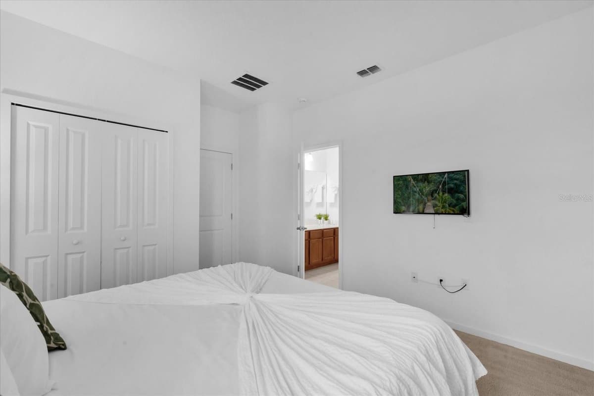 4501 MONADO DRIVE — photo 32 of 52