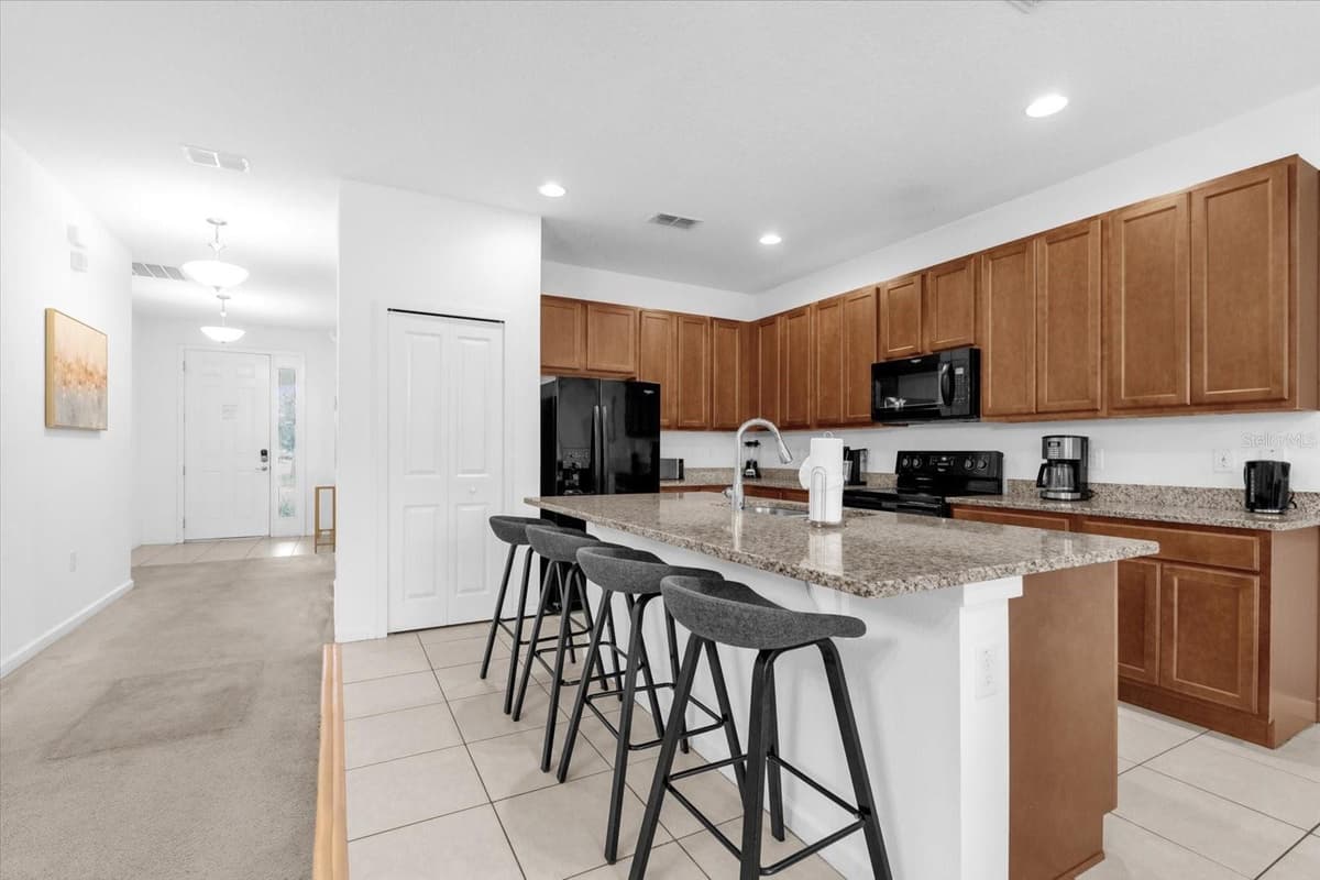 4501 MONADO DRIVE — photo 10 of 52