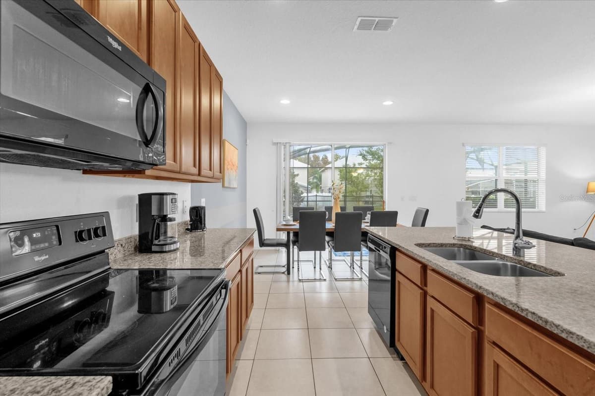 4501 MONADO DRIVE — photo 14 of 52