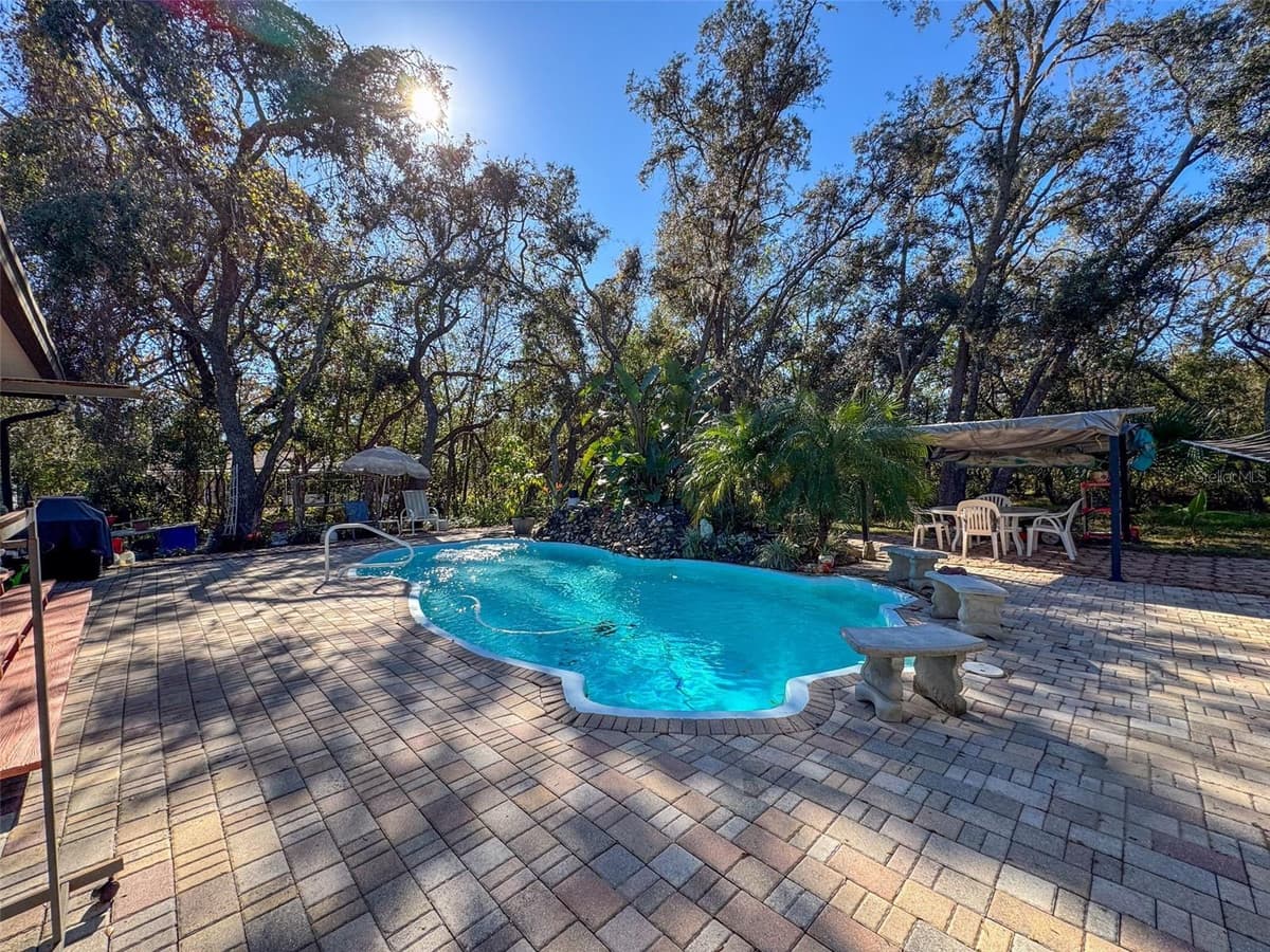 15525 & 15527 SHADY HILLS ROAD — photo 84 of 100
