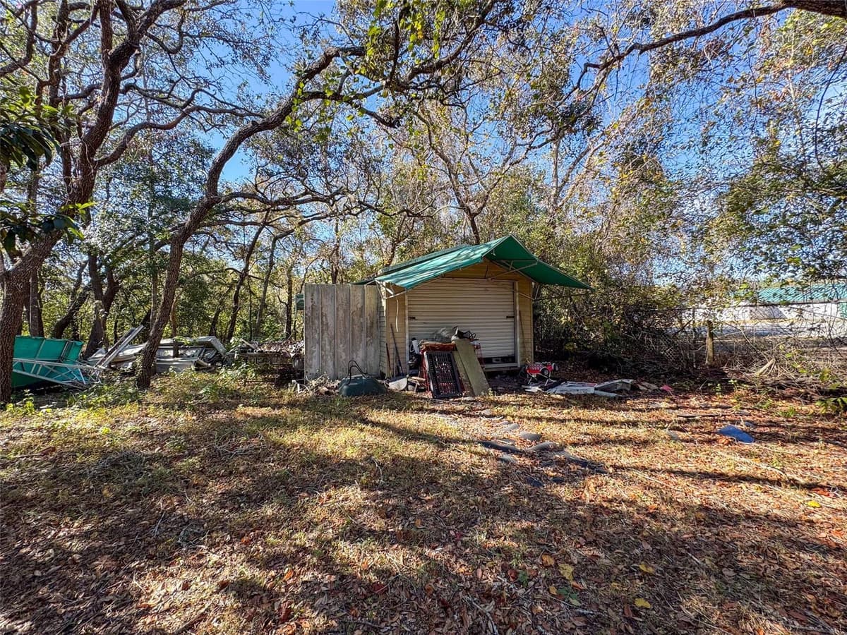 15525 & 15527 SHADY HILLS ROAD — photo 90 of 100