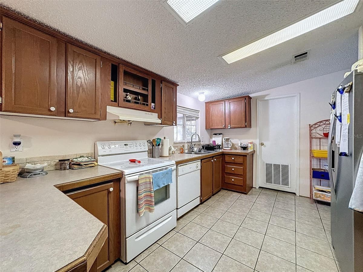 15525 & 15527 SHADY HILLS ROAD — photo 76 of 100
