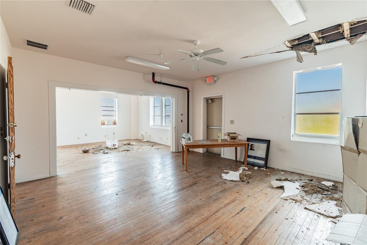 541 FLORIDA AVENUE — photo 18 of 80
