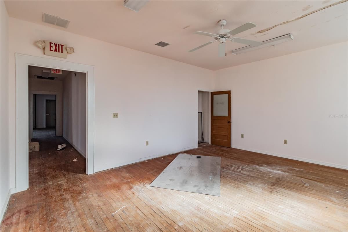 541 FLORIDA AVENUE — photo 49 of 80