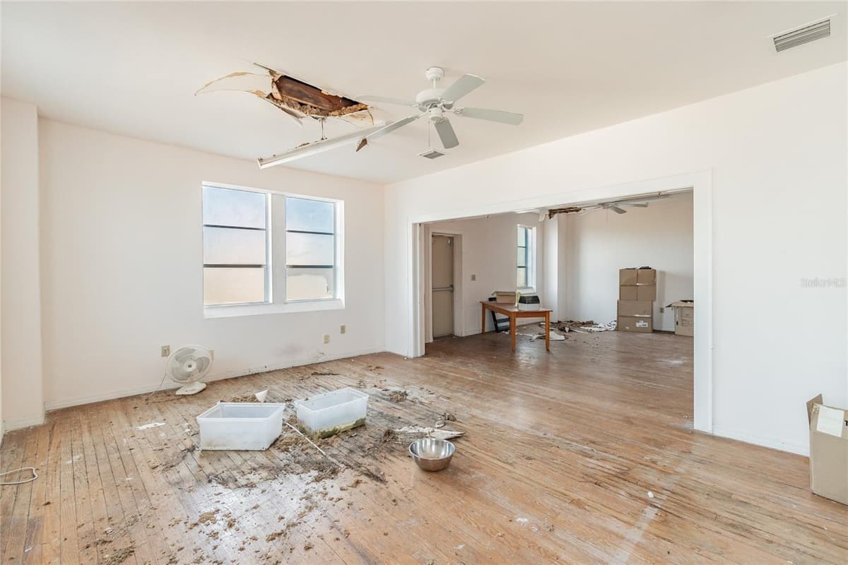 541 FLORIDA AVENUE — photo 35 of 80