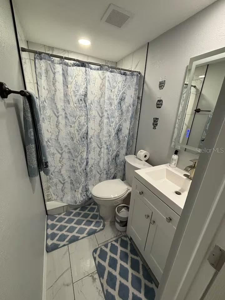 735 BERTREND STREET — photo 9 of 18