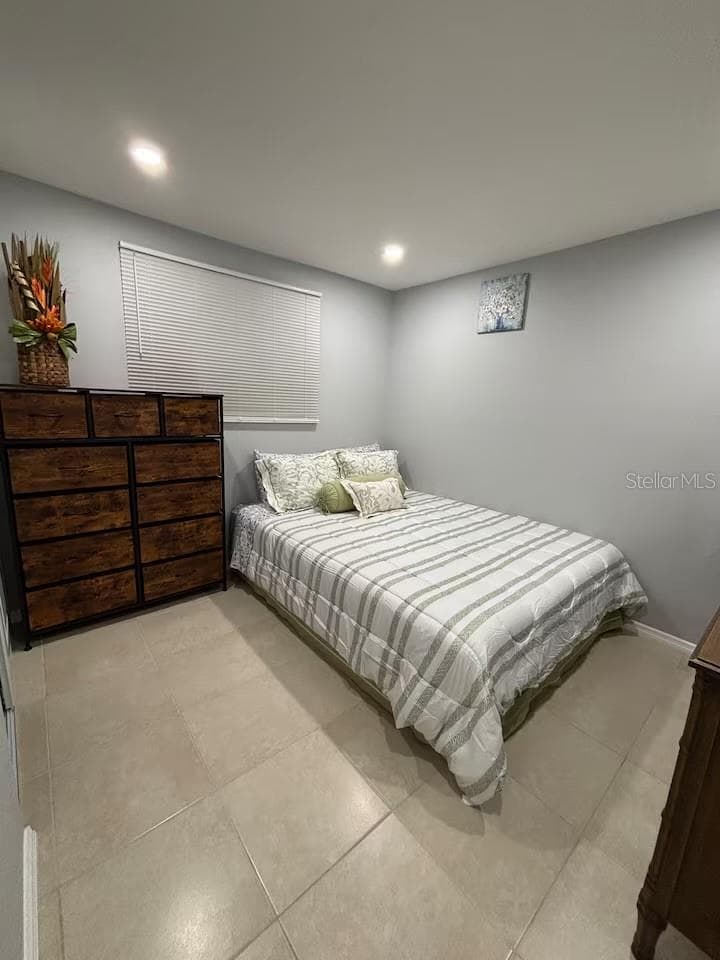 735 BERTREND STREET — photo 13 of 18