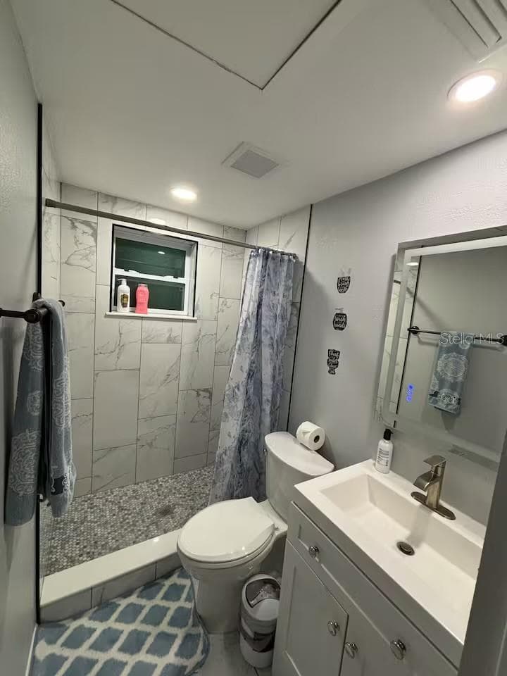735 BERTREND STREET — photo 8 of 18