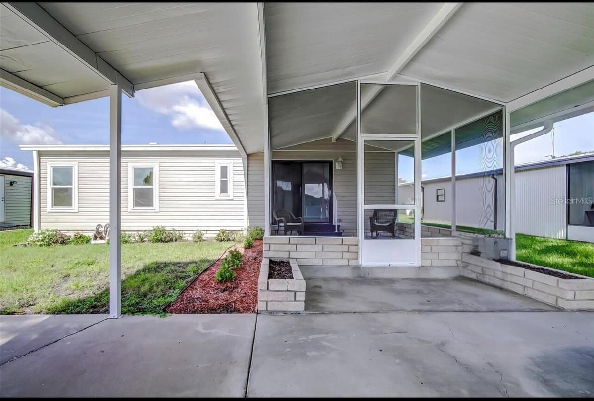 3145 HIDDEN LAKE DRIVE — photo 1 of 23