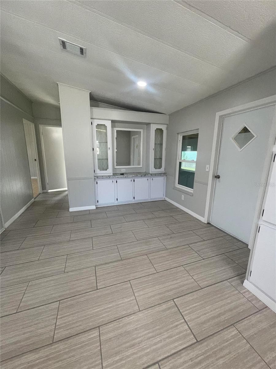 3145 HIDDEN LAKE DRIVE — photo 12 of 23