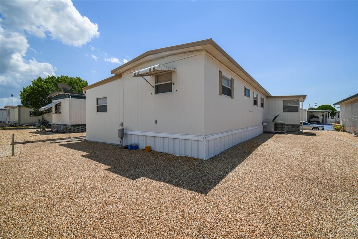 12200 BONANZA DRIVE — photo 38 of 73