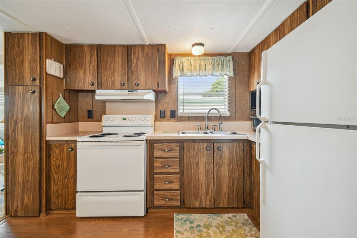 12200 BONANZA DRIVE — photo 26 of 73