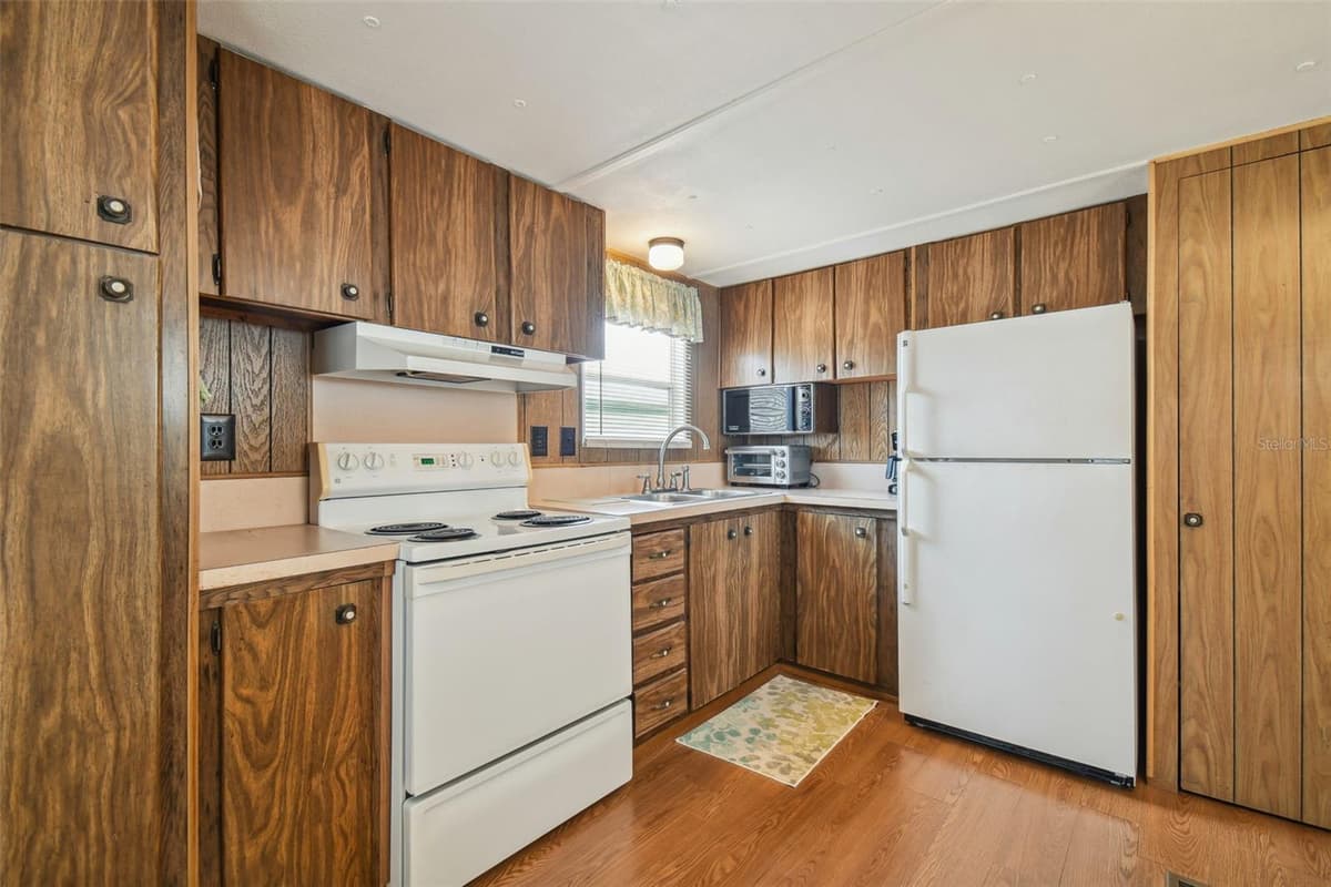 12200 BONANZA DRIVE — photo 25 of 73