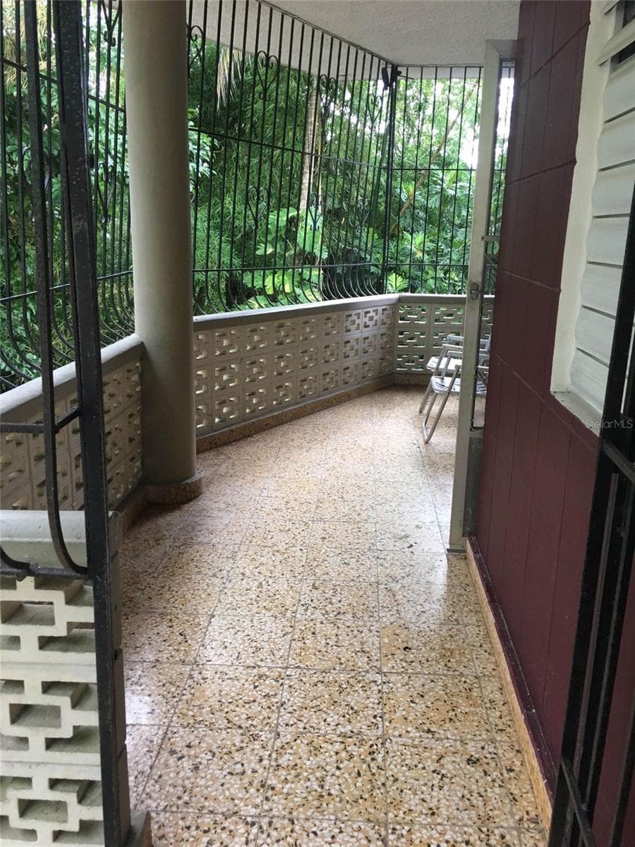 352 BARRIO QUEMADO — photo 8 of 12