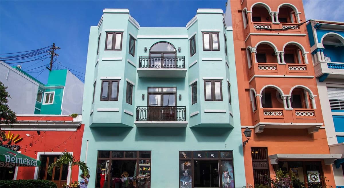 319 RECINTO SUR STREET — photo 1 of 15