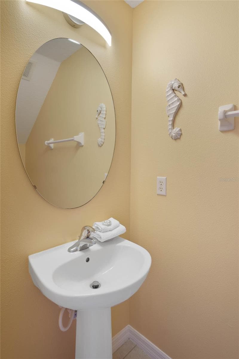 151 RUBINO DRIVE — photo 31 of 38