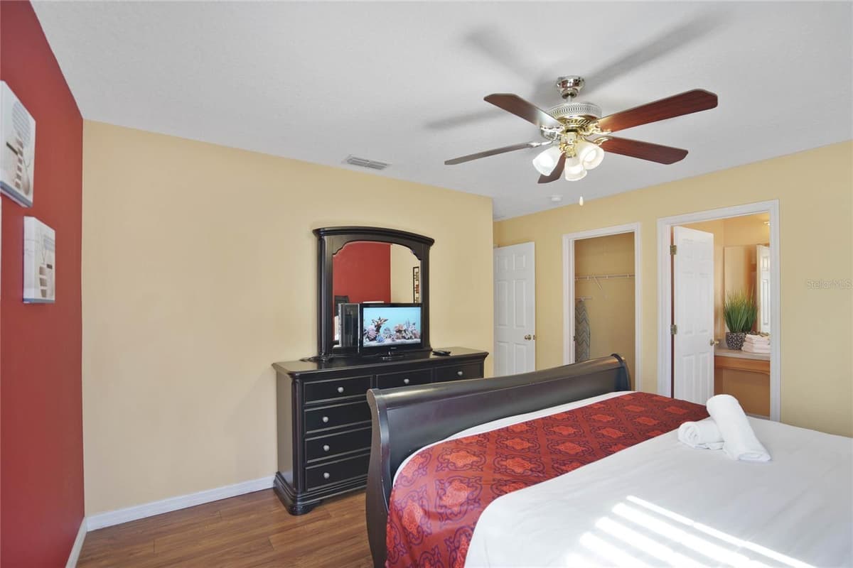 151 RUBINO DRIVE — photo 18 of 38