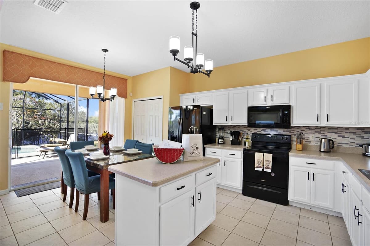 151 RUBINO DRIVE — photo 8 of 38