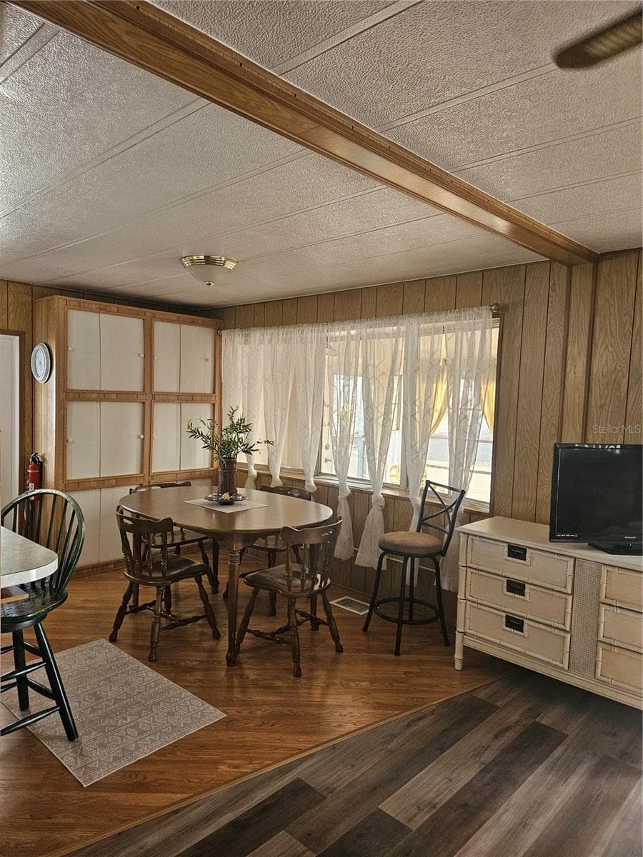 5670 TEAHOUSE ROAD — photo 3 of 21