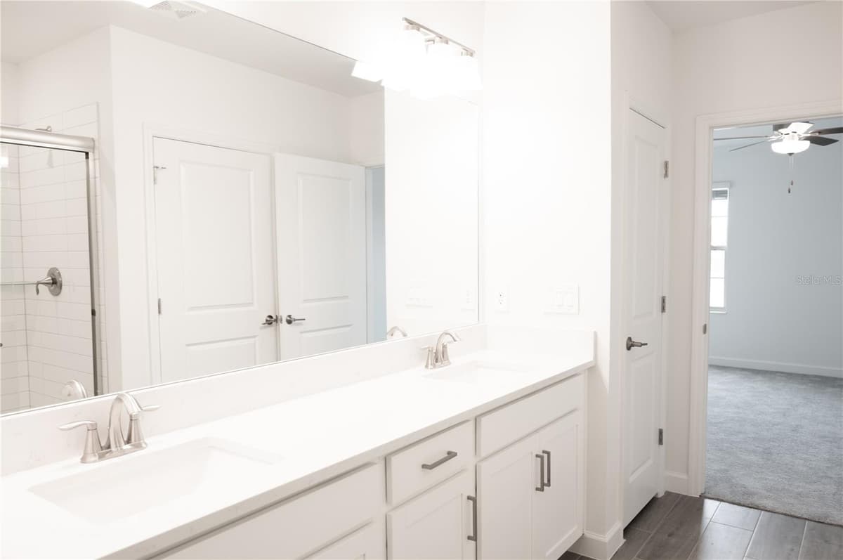 17523 HOLLY WELL AVENUE — photo 17 of 43