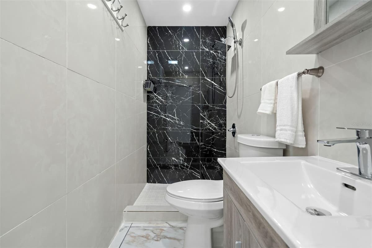 1035 CALLE MARGINAL VILLAMAR — photo 17 of 67