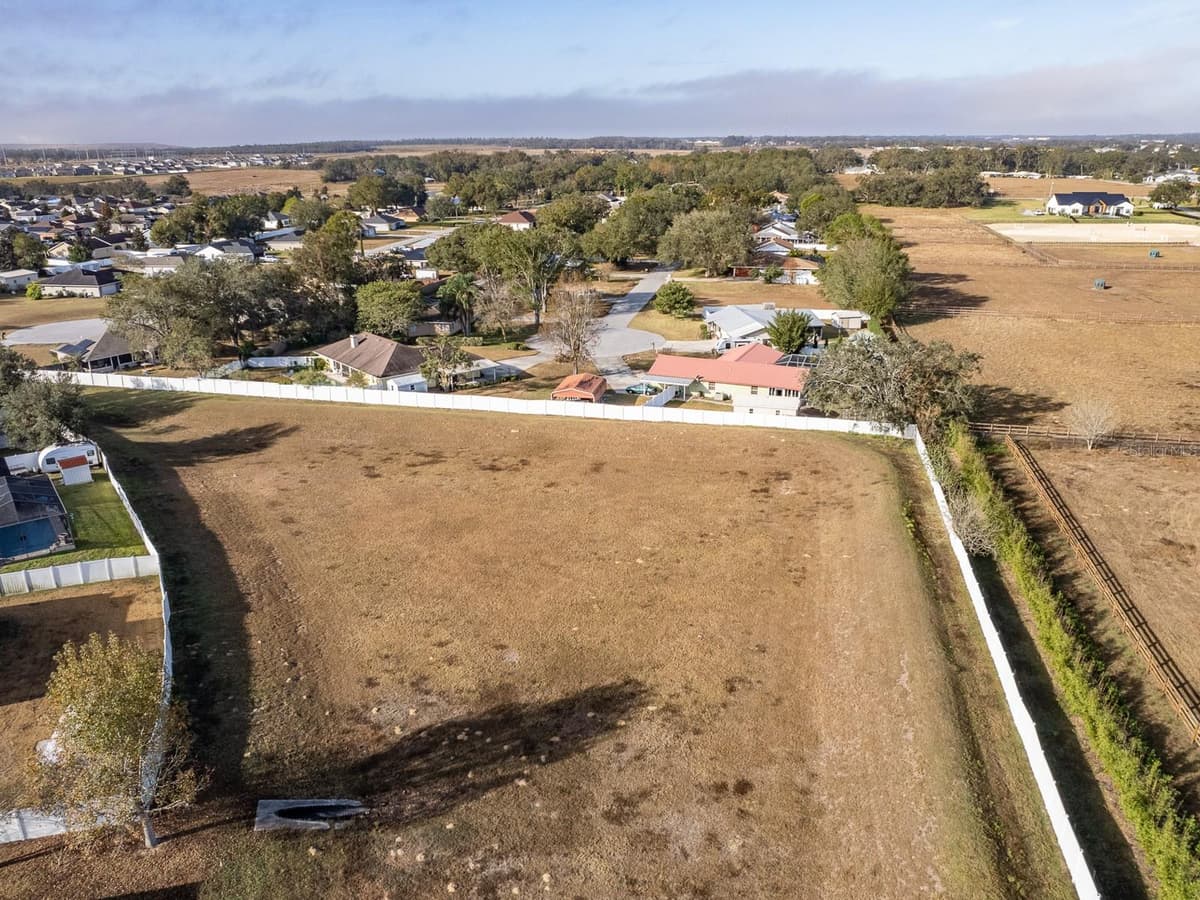 1918 WIND MEADOWS DRIVE — photo 42 of 47
