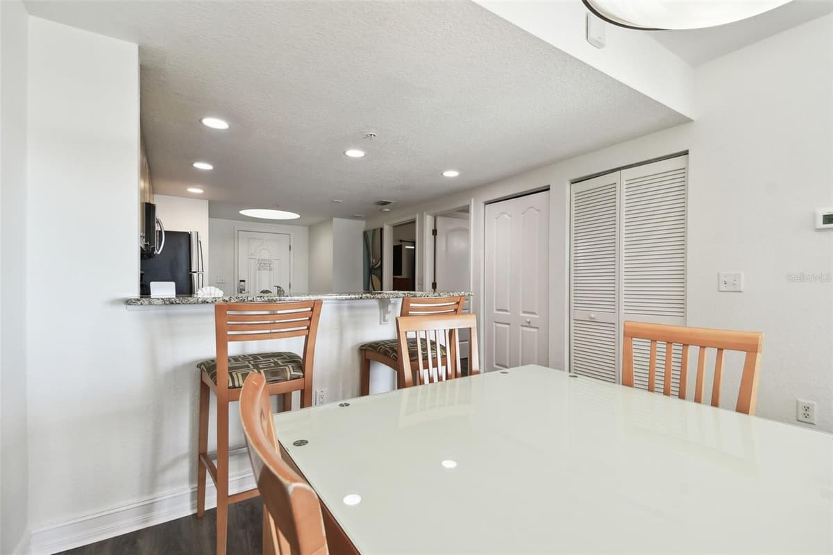 11605 GULF BOULEVARD — photo 13 of 44