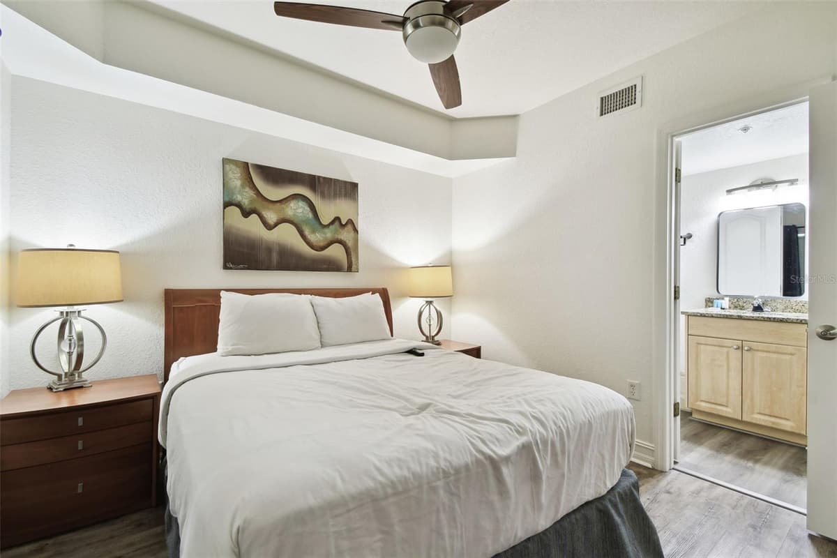 11605 GULF BOULEVARD — photo 19 of 44