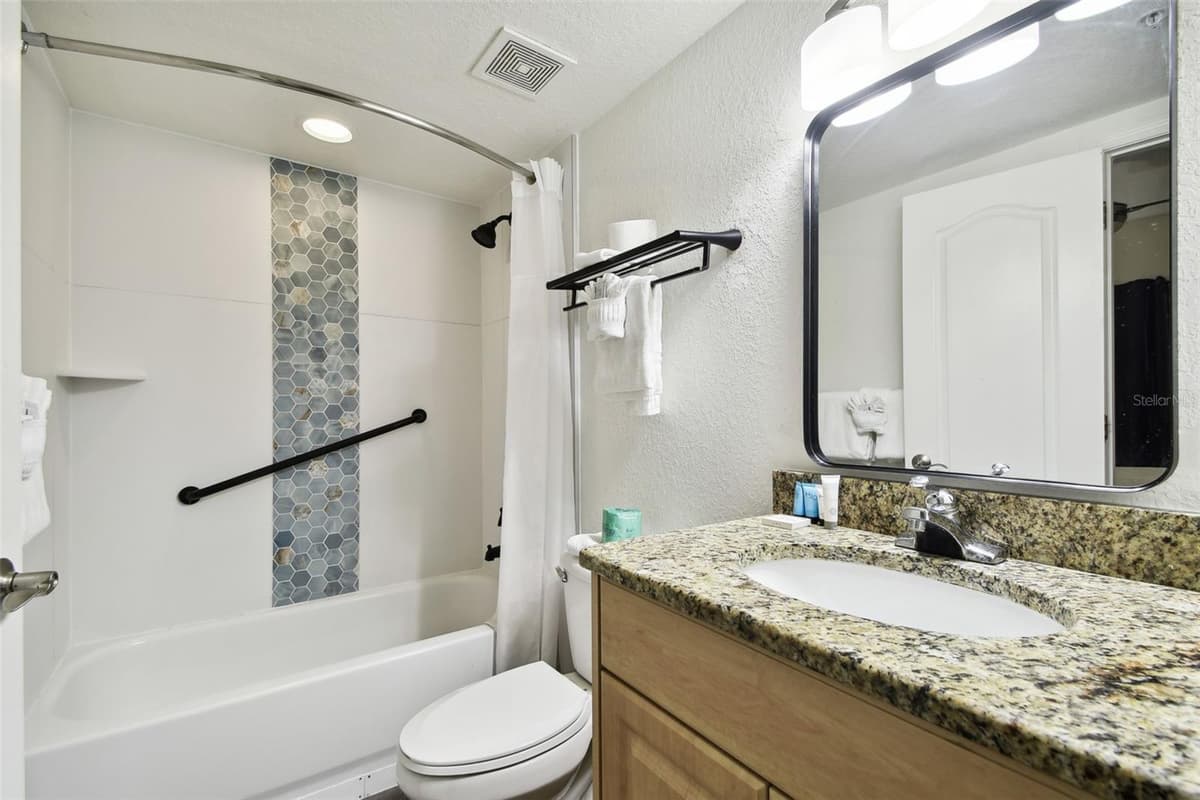 11605 GULF BOULEVARD — photo 22 of 44