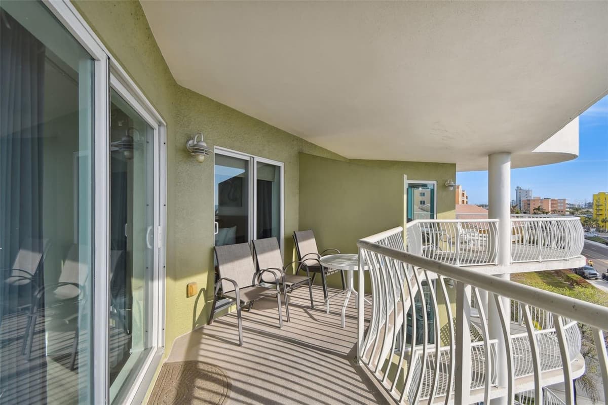 11605 GULF BOULEVARD — photo 35 of 44