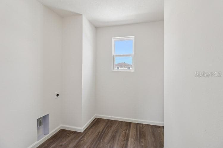 1405 STUART LANE — photo 12 of 20