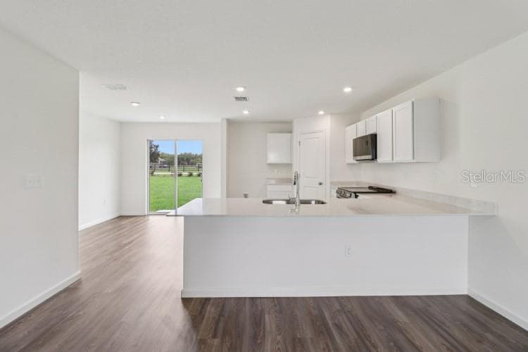 1405 STUART LANE — photo 8 of 20