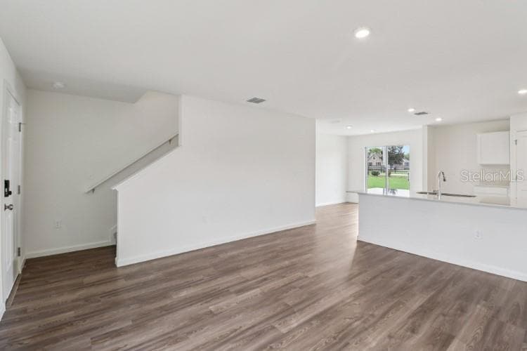1405 STUART LANE — photo 7 of 20