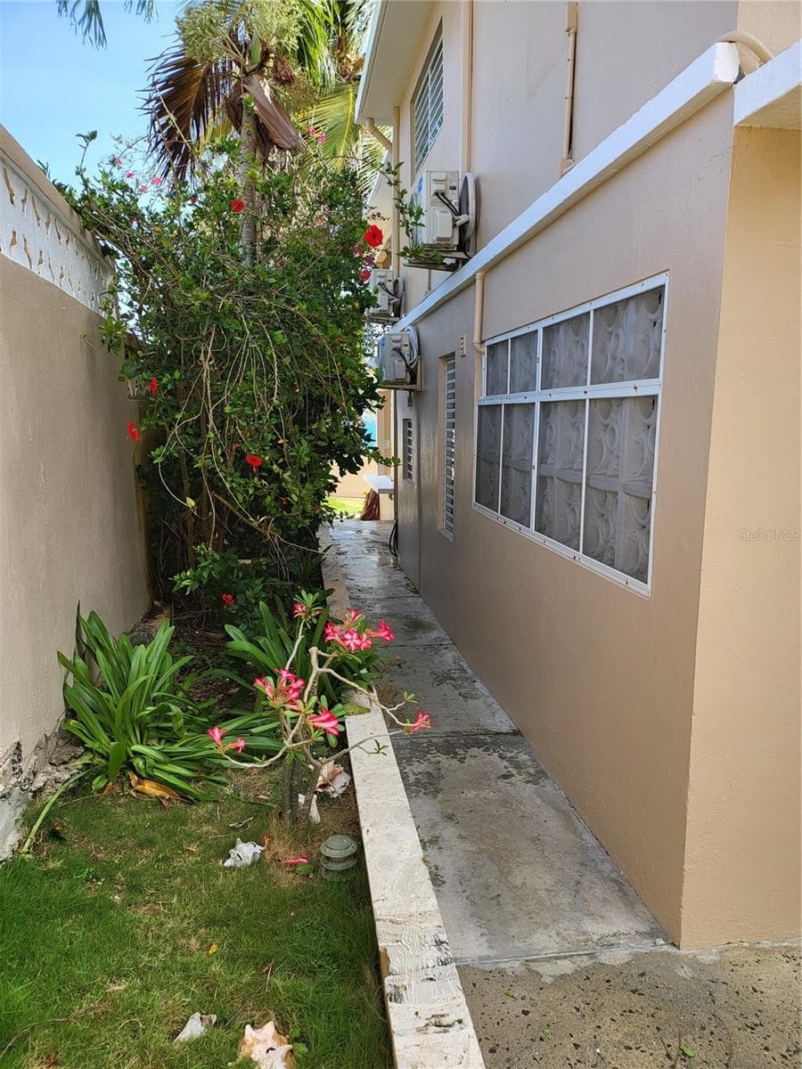 A-9 THE SANDS — photo 15 of 65