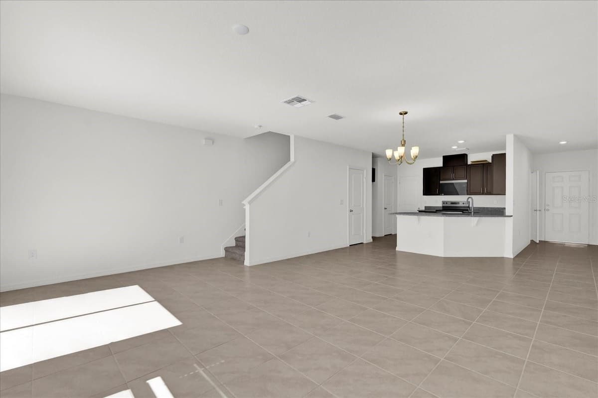 375 SEQUOIA DRIVE — photo 2 of 16
