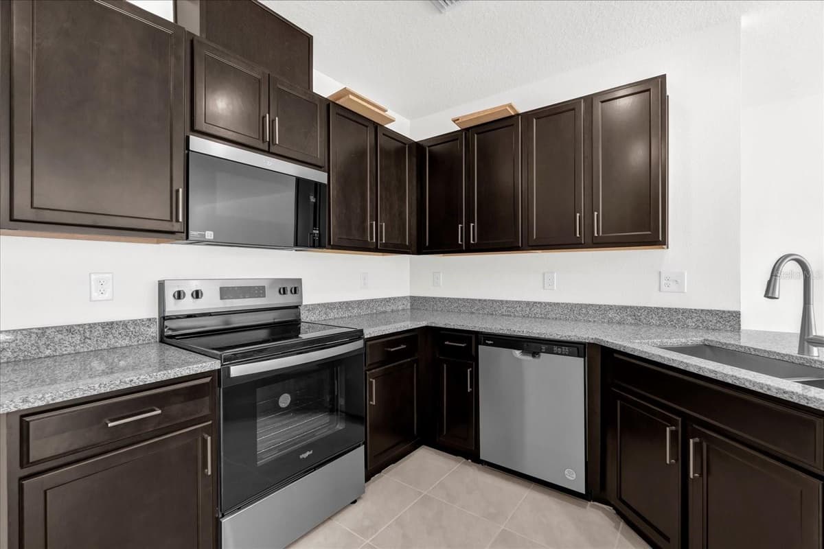375 SEQUOIA DRIVE — photo 4 of 16