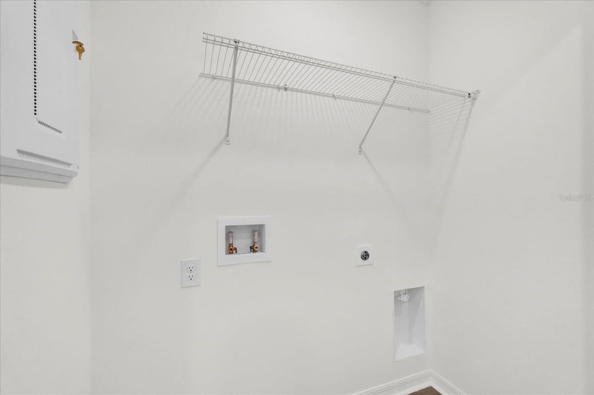 367 SEQUOIA DRIVE — photo 15 of 20