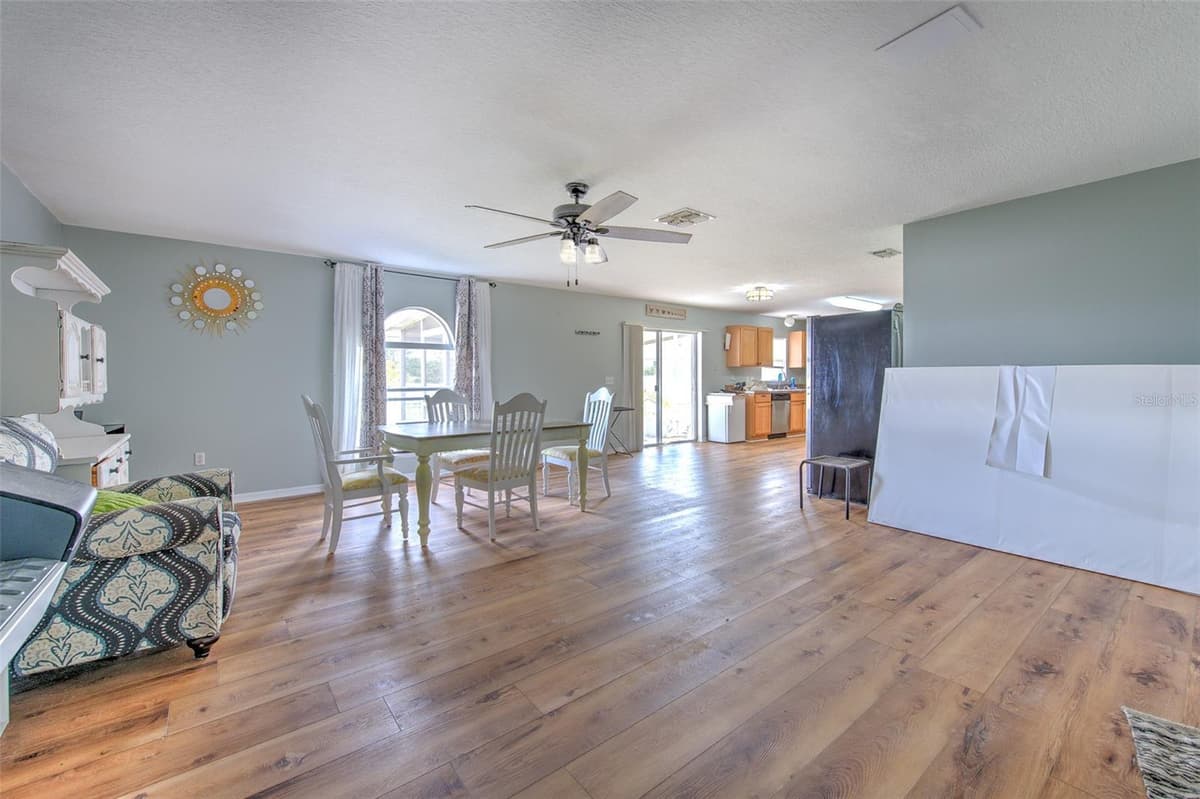 169 VISTA VIEW AVENUE — photo 10 of 37