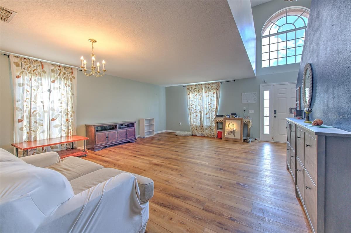 169 VISTA VIEW AVENUE — photo 4 of 37
