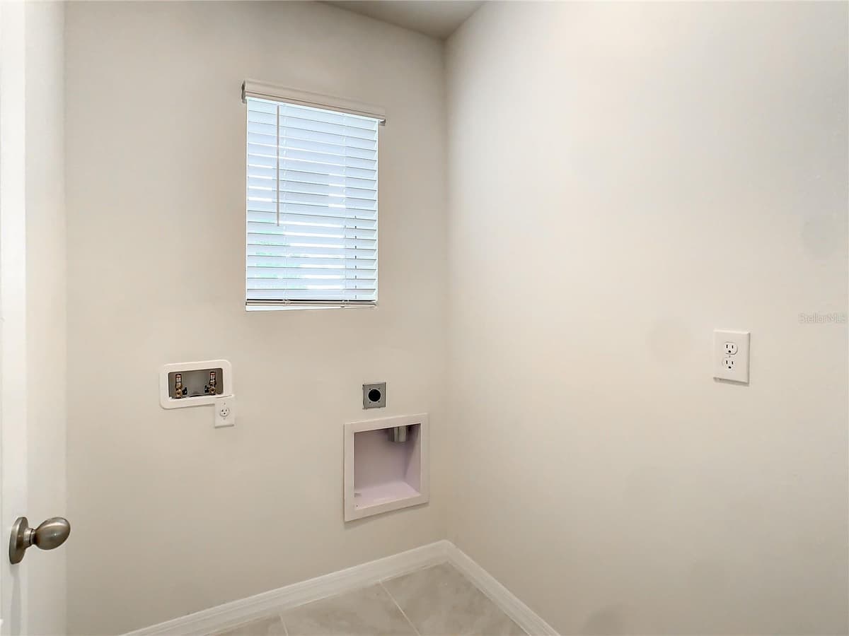 791 CHINOY ROAD — photo 21 of 28