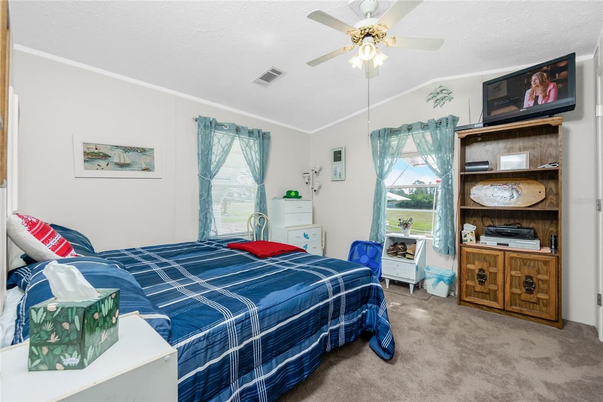 7594 RATAN CIRCLE — photo 11 of 40