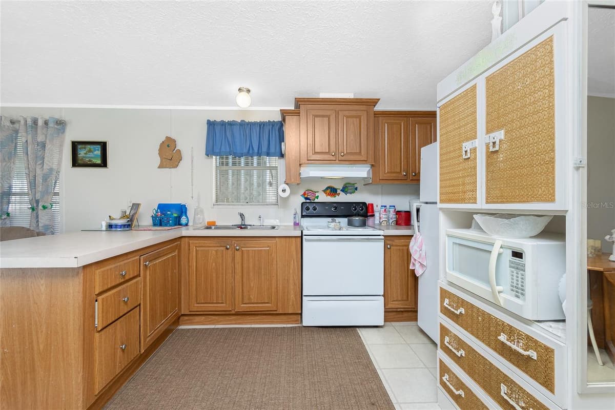 7594 RATAN CIRCLE — photo 7 of 40