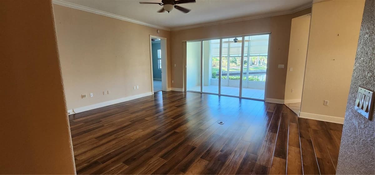 197 TROPICANA DRIVE — photo 11 of 63
